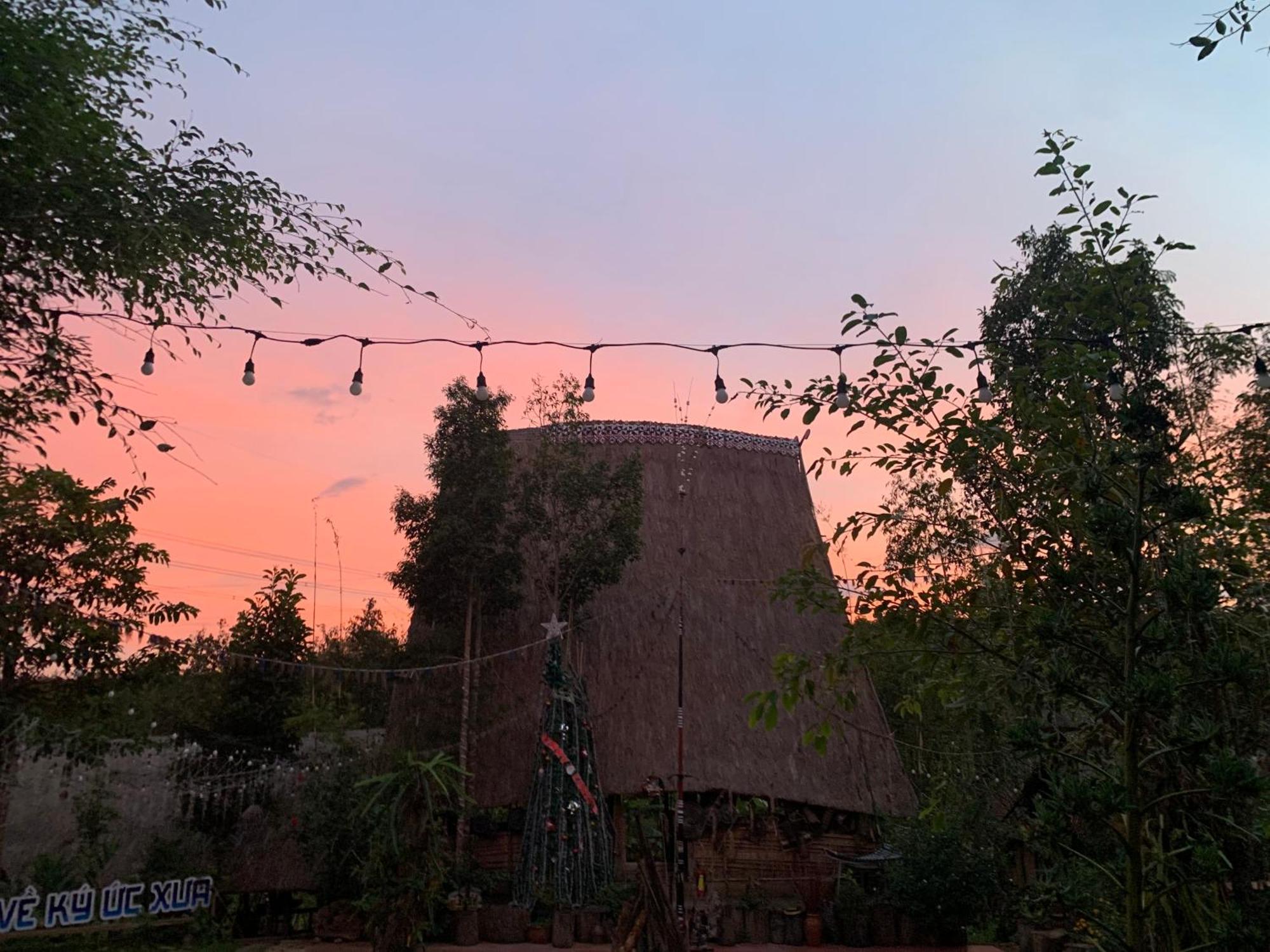 Villa Hoàng Ánh - Kon Xom Luh Kon Tum Exterior foto